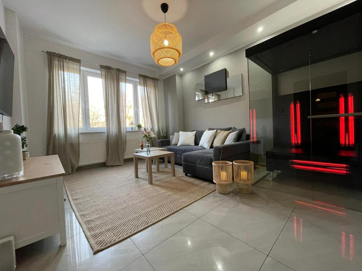 שצ'צ'ין Apartment Sauna Infrared מראה חיצוני תמונה