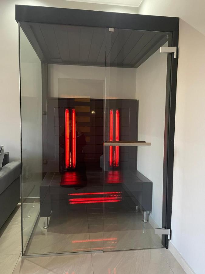 שצ'צ'ין Apartment Sauna Infrared מראה חיצוני תמונה